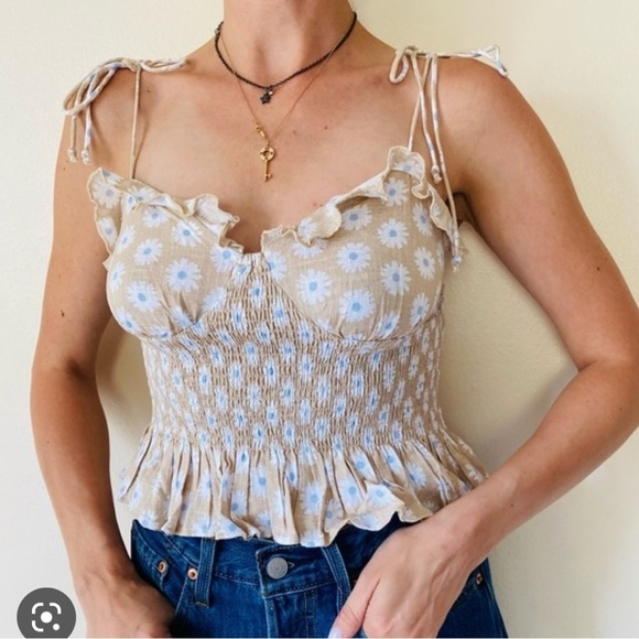 Forever 21 Tops - Forever 21 Linen Floral Print Smocked Tank Crop Top